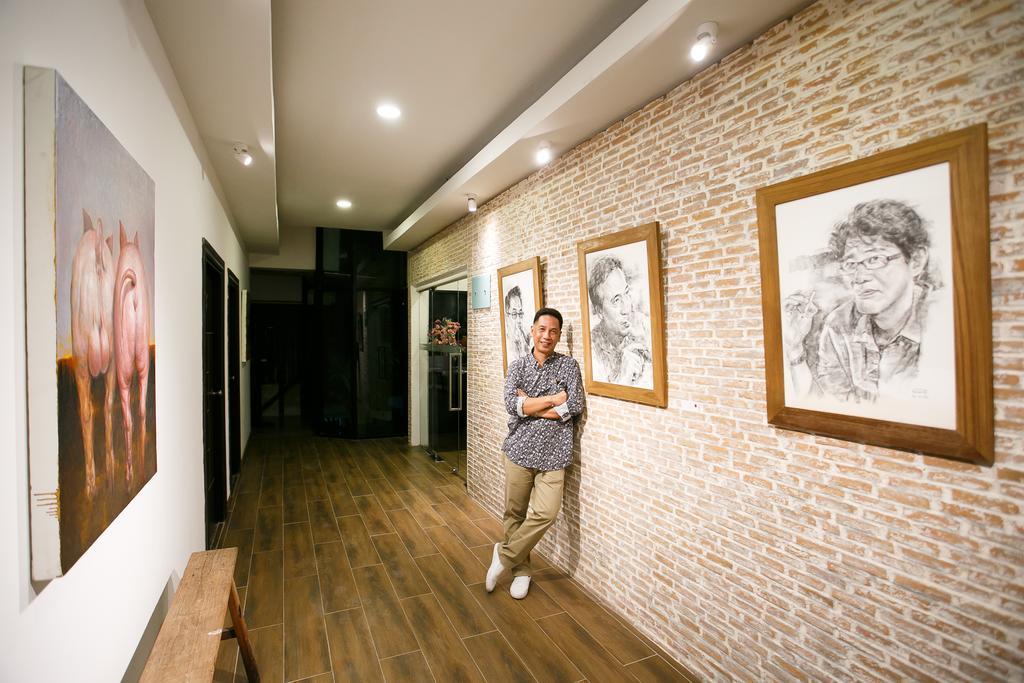 Third Rock Hostel Bangkok Ngoại thất bức ảnh
