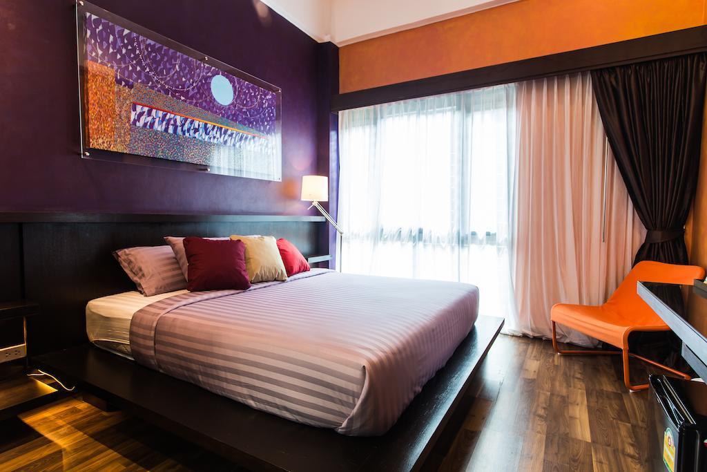 Third Rock Hostel Bangkok Ngoại thất bức ảnh