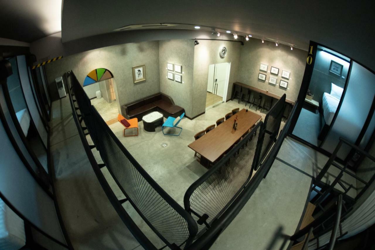 Third Rock Hostel Bangkok Ngoại thất bức ảnh