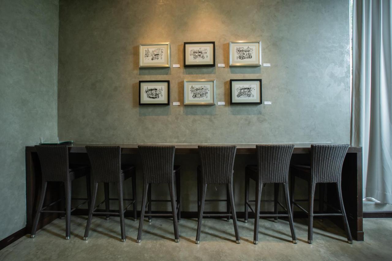 Third Rock Hostel Bangkok Ngoại thất bức ảnh